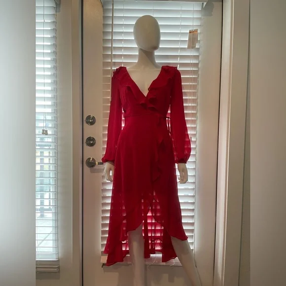 SMALL FOREVER 21 RED WRAP DRESS + RUFFLES - Picture 4 of 9